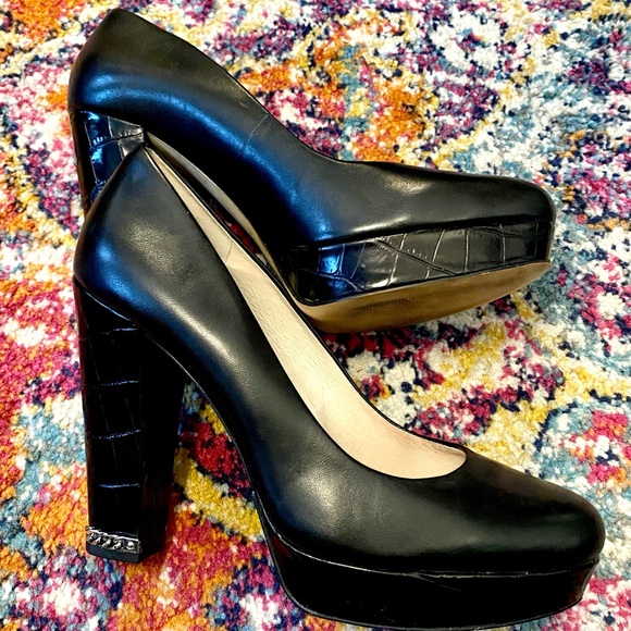 Michael Kors Sabrina Platform leather almond toe pumps -black size 8&1/2 - Picture 3 of 12